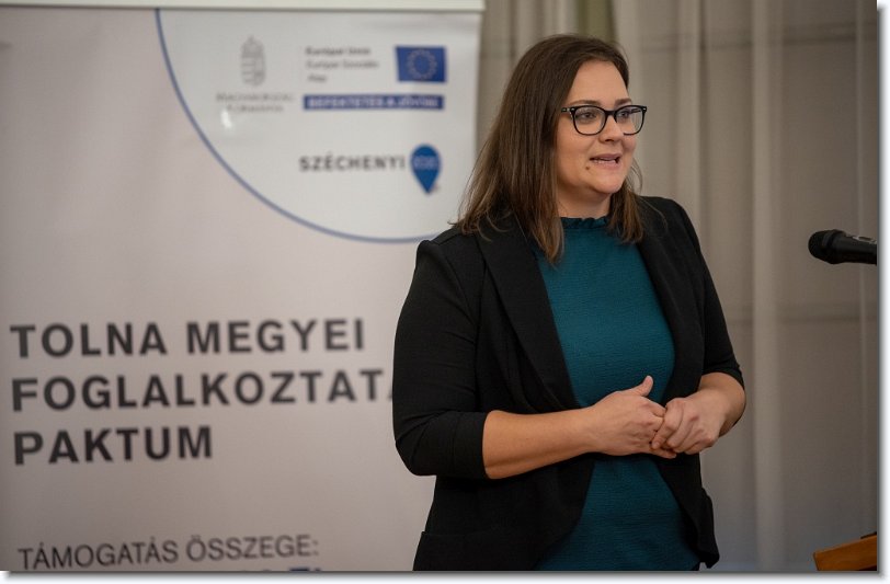 Következő dia
