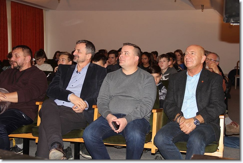 Következõ dia