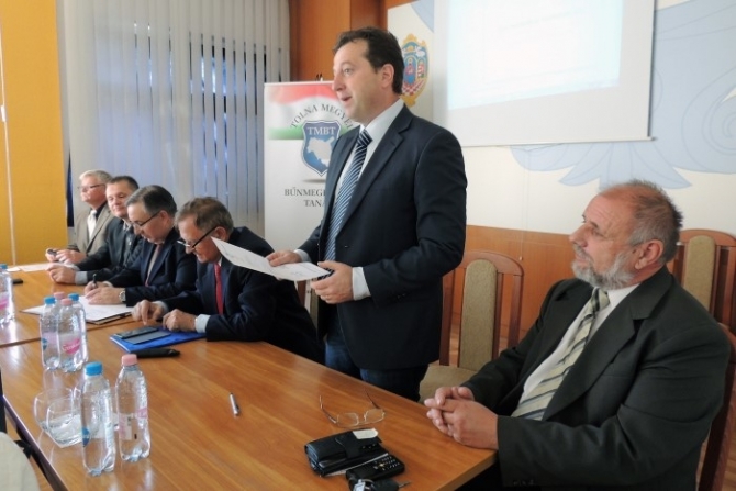Az emberek érzései, véleménye, mintsem a statisztika számít Az emberek érzései, véleménye, mintsem a statisztika számít
