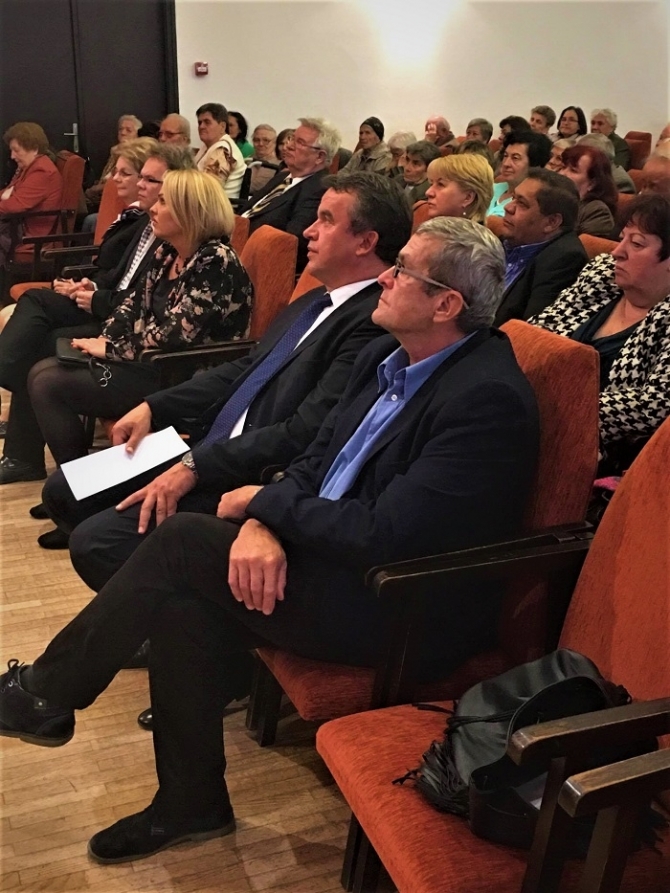 Az Idősek Világnapja alkalmából Decsre látogatott az elnök Az Idősek Világnapja alkalmából Decsre látogatott az elnök