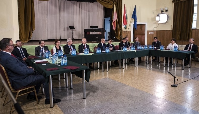 Fehérvári Tamás az új megyei közgyűlés elnöke Fehérvári Tamás az új megyei közgyűlés elnöke