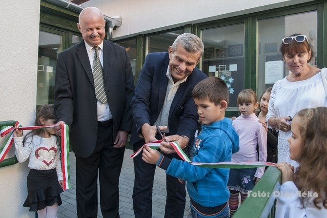 Korszerű épület és szép szavak a medinai oviban 