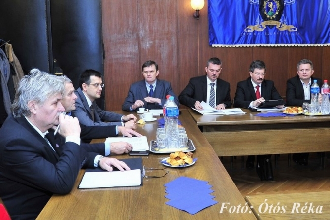 Megújul a MÖOSZ Megújul a MÖOSZ